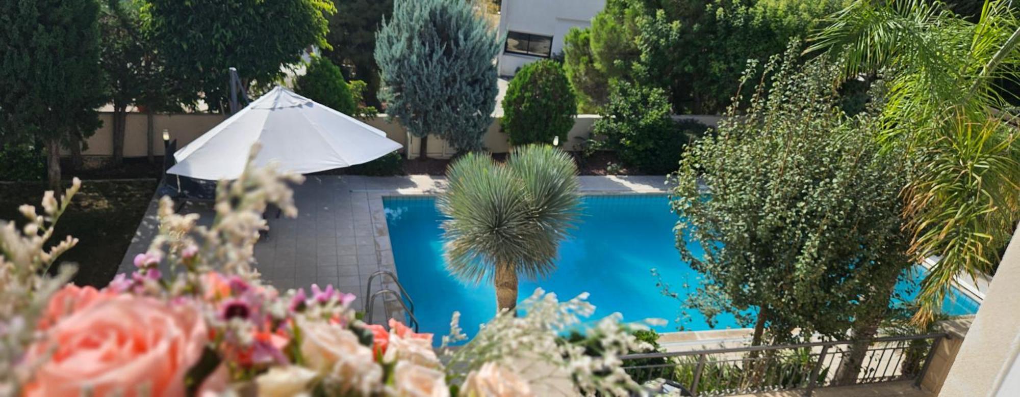 Seaview 6 Bedroom Villa & Private Pool リマソール エクステリア 写真